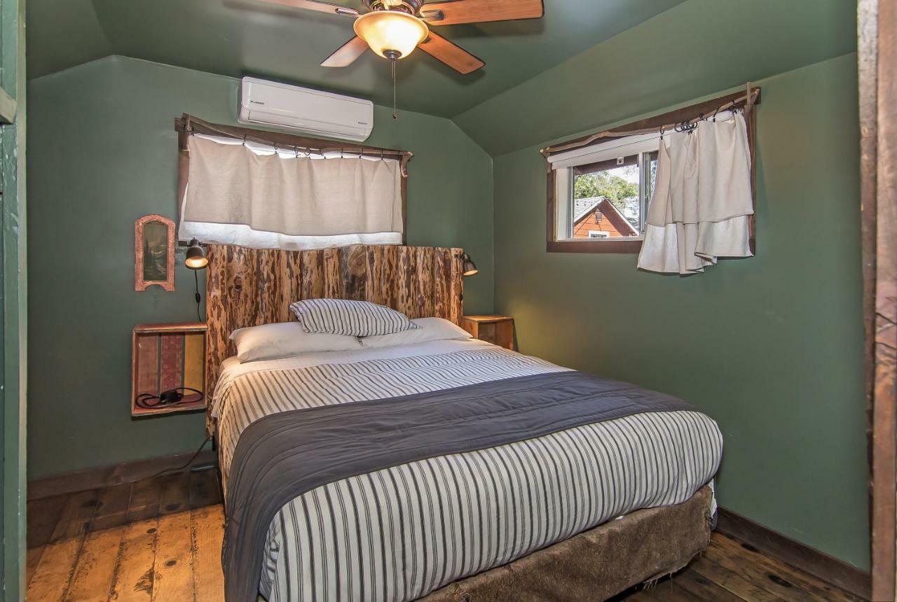 Мотель Miner'S Camp Foresthill Экстерьер фото